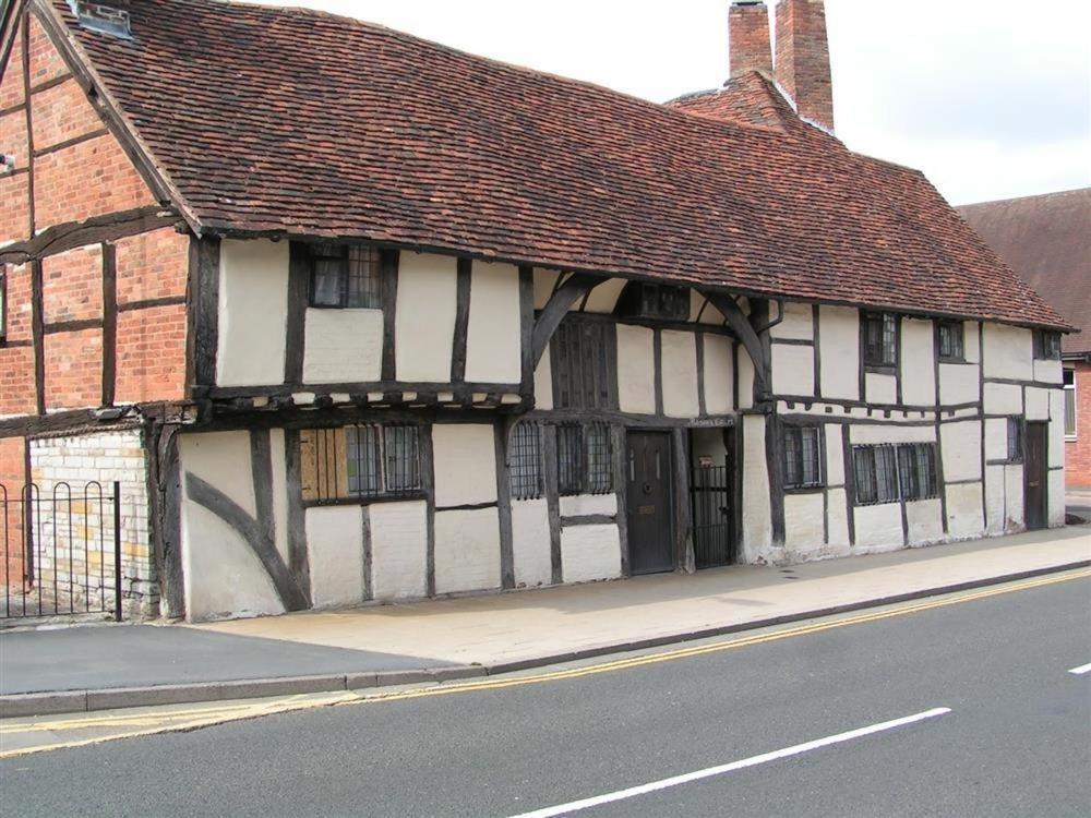 One Masons Court Villa Stratford-upon-Avon Exteriör bild